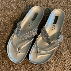 Italian Shoemakers Silver Sandals